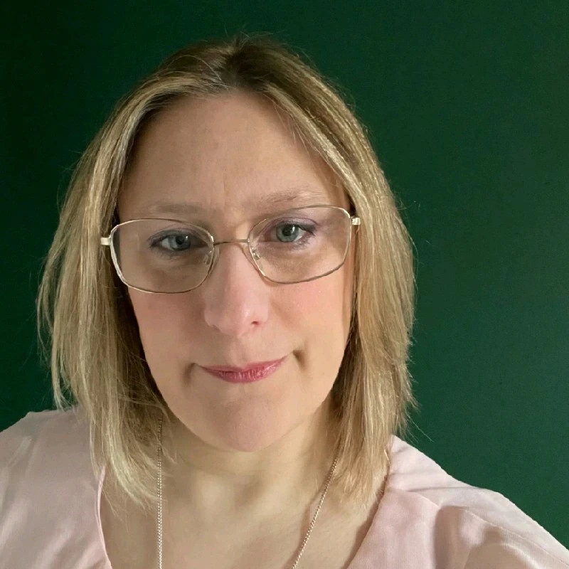 143-sarah-lamb-2025-176052278272.jpeg